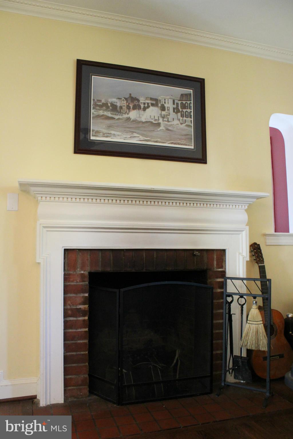 10203 Ridgemoor Drive Silver Spring, MD 20901 - Photo 10 of 29 Living Room