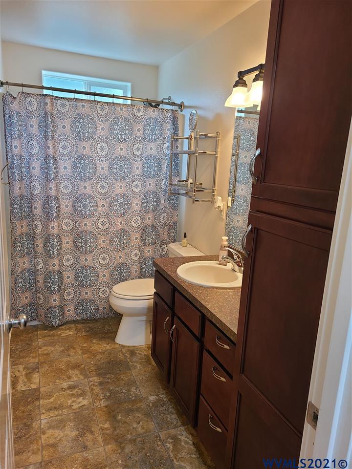 6216 Megan Street Northeast Albany, OR 97321 - Photo 5 of 25
