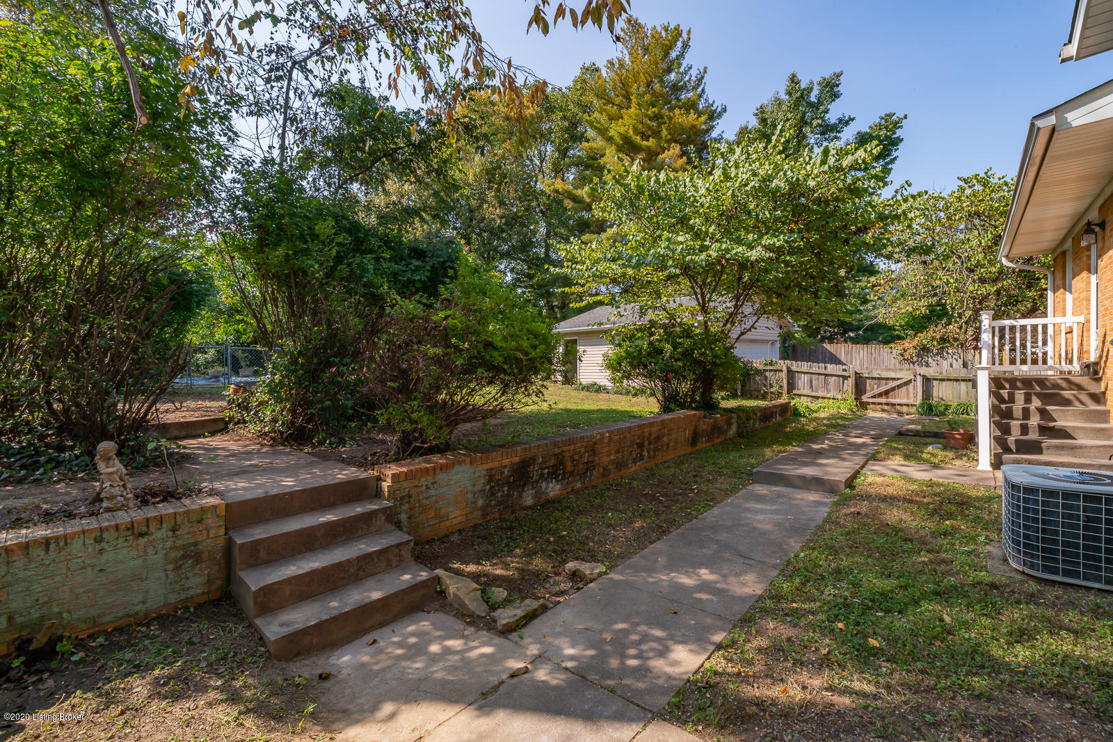 10212 Nanka Road Louisville, KY 40272 - Photo 39 of 42 10212 Nanka Rd L-41