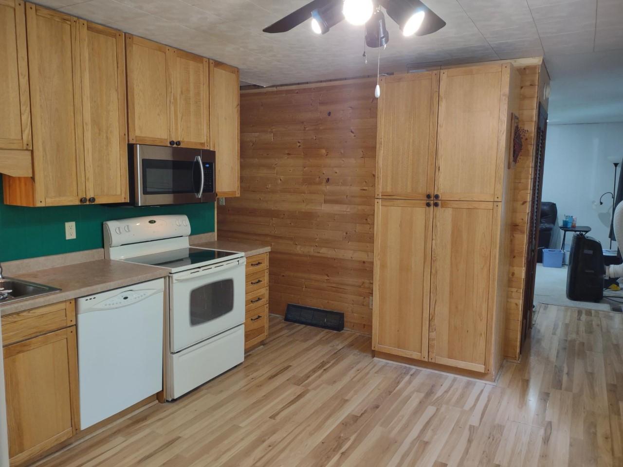 4138 North Bay Road Rhinelander, WI 54501 - Photo 6 of 14 Gallery Image 6