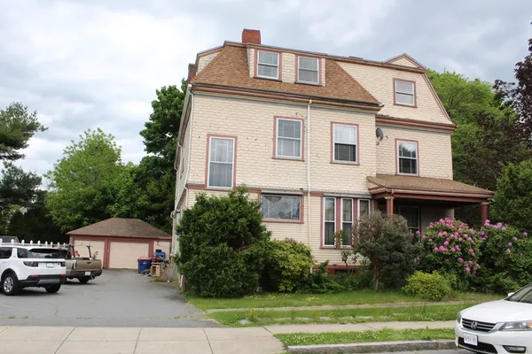 $950,000 | 127 Hawthorn Street, New Bedford, MA 02740