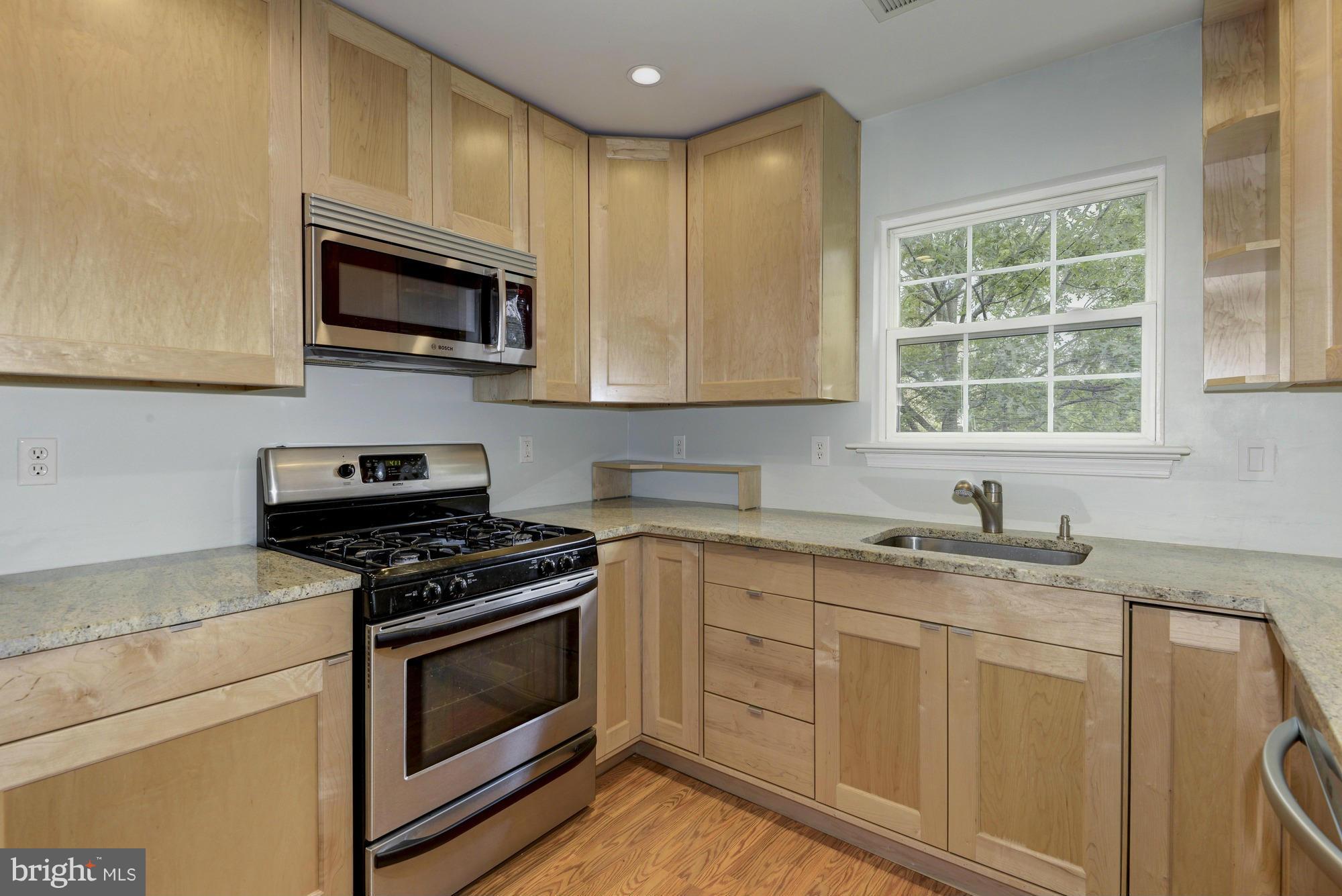8736 Autumn Ridge Court Odenton, MD 21113 - Photo 13 of 20 Kitchen