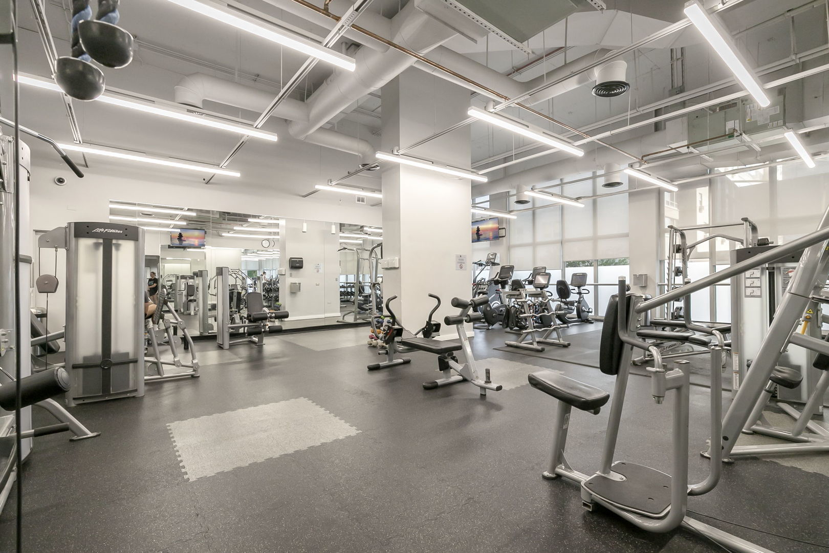655 West Irving Park Road, Unit 5308 Chicago, IL 60613 - Photo 23 of 28 Gallery Image 23