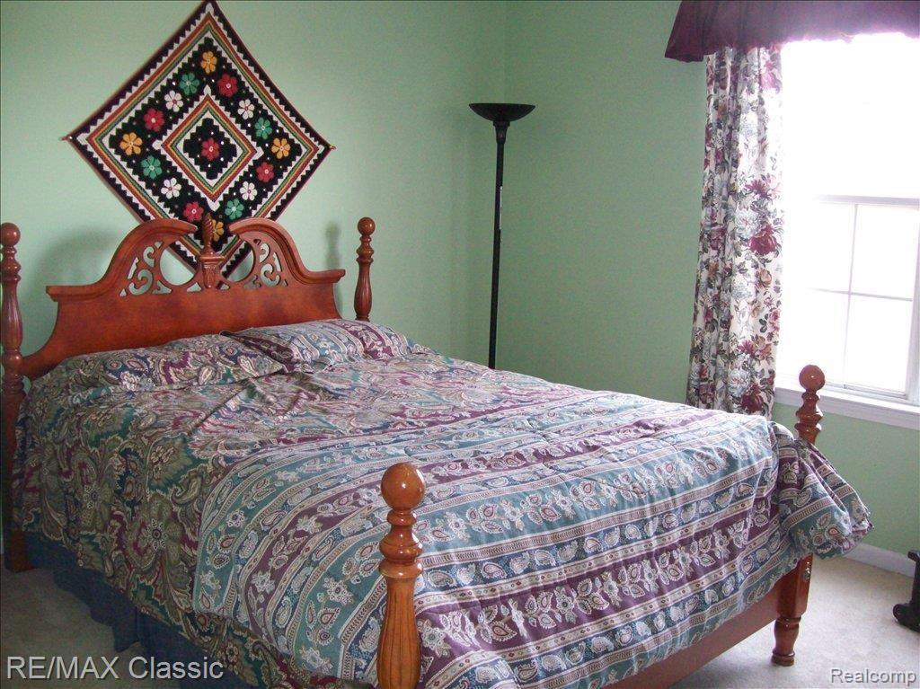 24779 Jamestowne Road Novi, MI 48375 - Photo 13 of 19 Guest Room