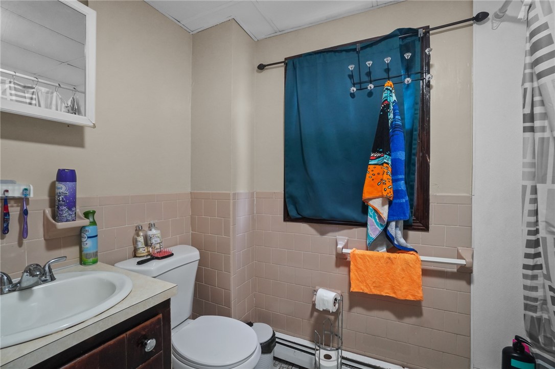 54 Jefferson Avenue Pawtucket, RI 02860 - Photo 5 of 15