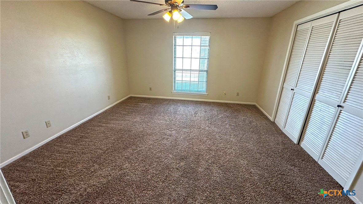 1500 Halbert Street Killeen, TX 76541 - Photo 20 of 36 an empty room with a window