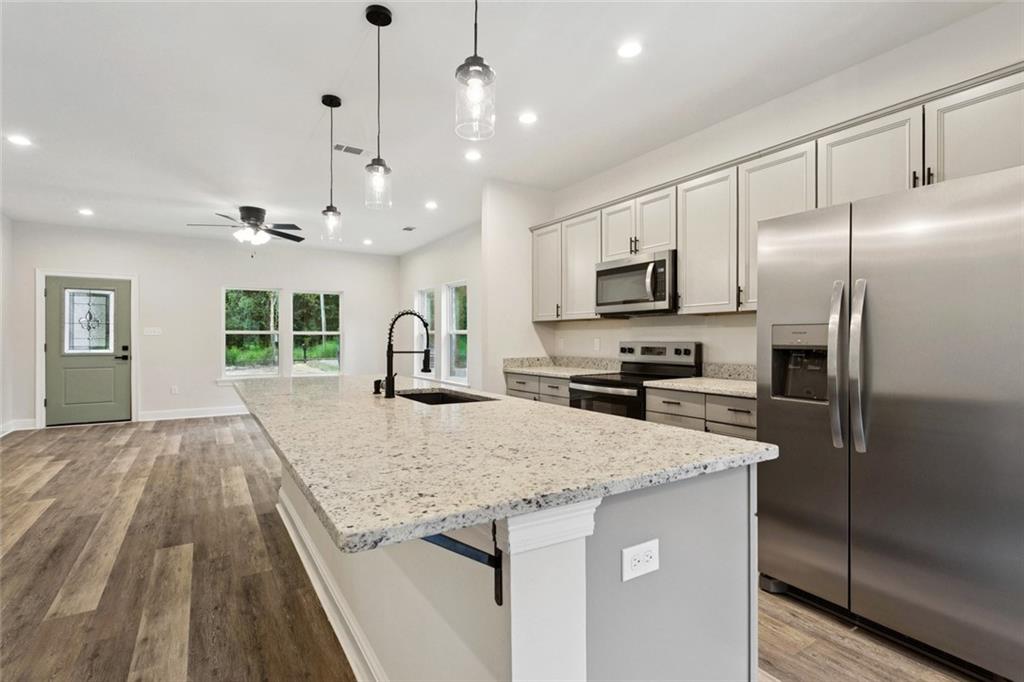 28535 Berry Todd Road Lacombe, LA 70445 - Photo 9 of 23 Gallery Image 9