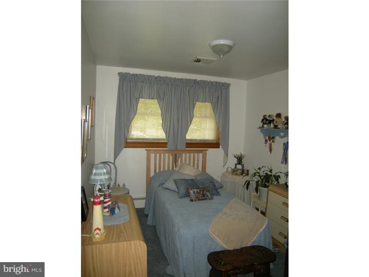 61 Colonial Road Allentown, PA 18109 - Photo 10 of 20 Gallery Image 10