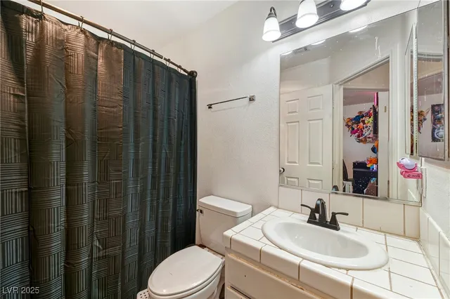 $230,000 | 6321 Glencove Avenue, Pahrump, NV 89060