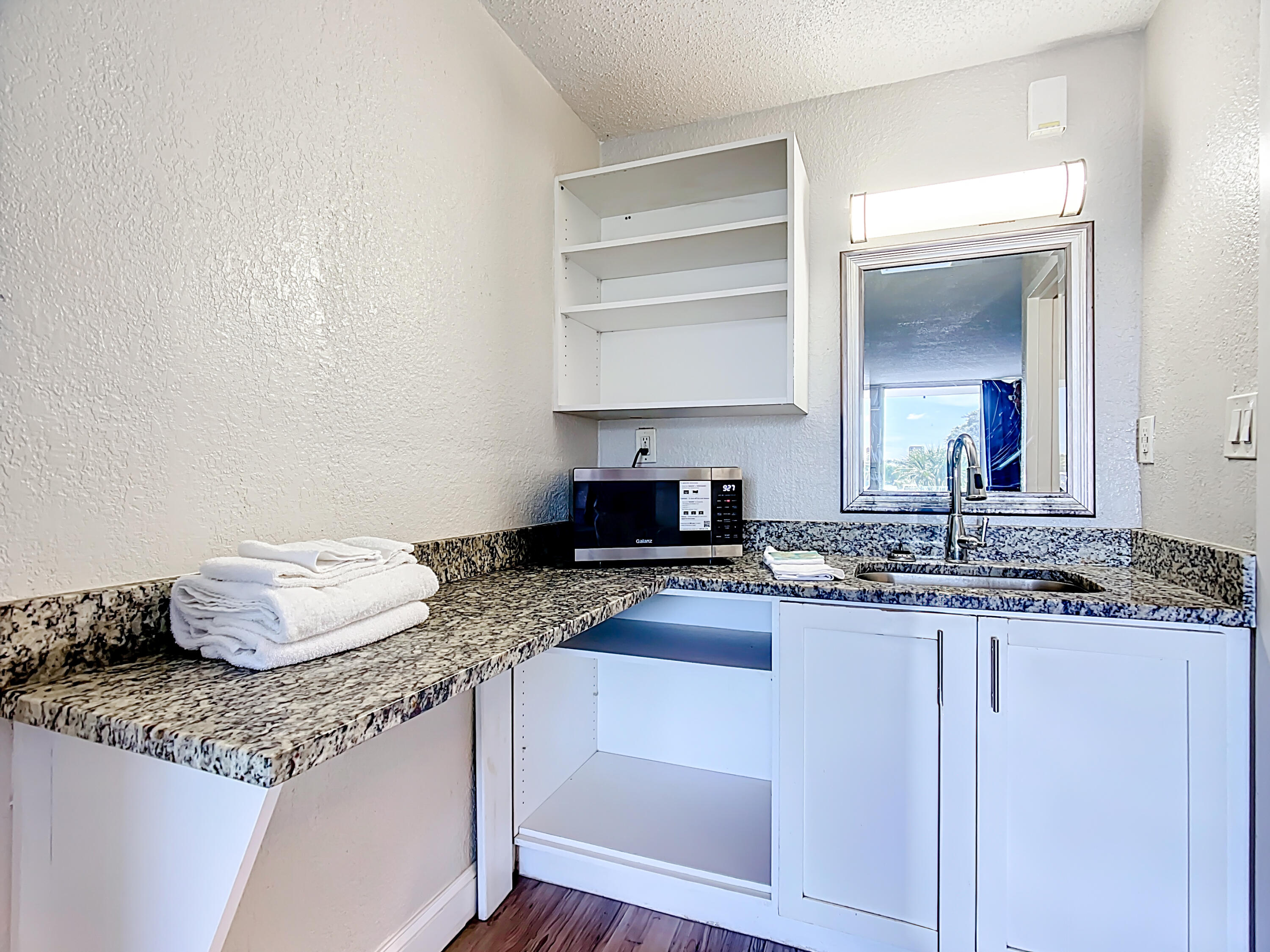 4645 North Socrum Loop Road, Unit 101 Lakeland, FL 33809 - Photo 14 of 23 King Studio - Stayable Lakeland-5