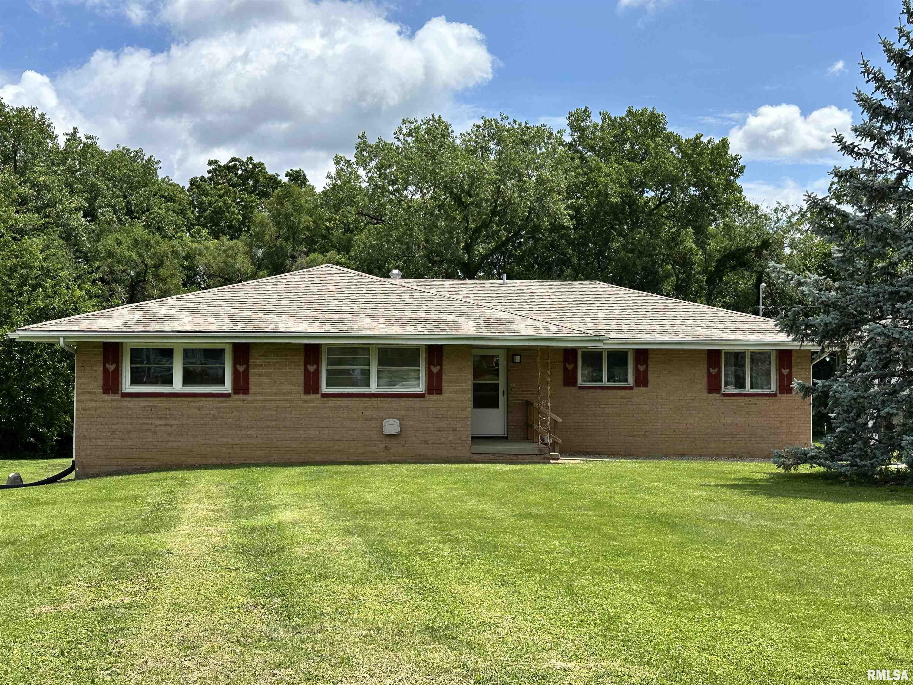 2401 Springfield Road East Peoria, IL 61611 - Photo 1 of 27 Gallery Image 1