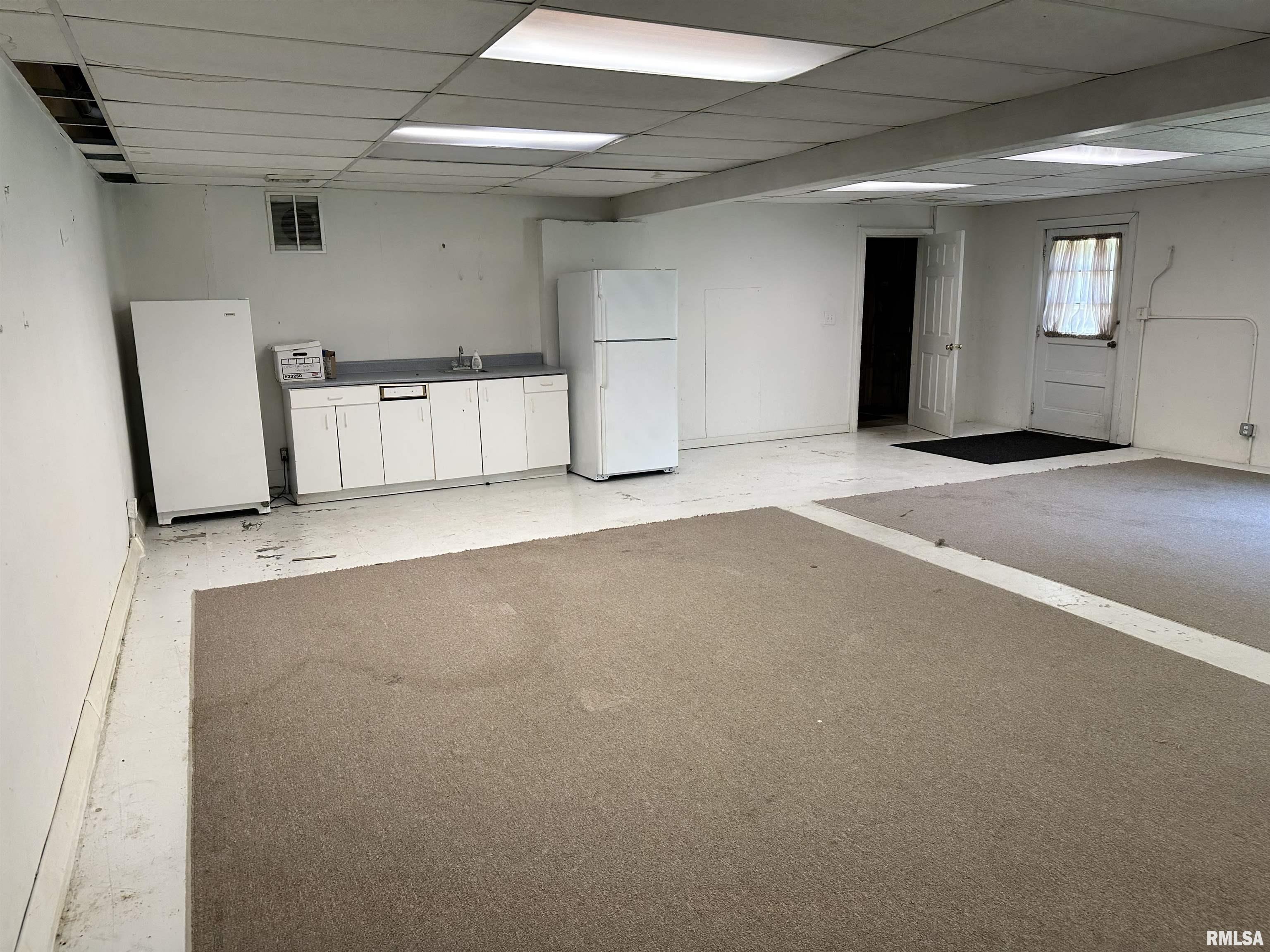 2401 Springfield Road East Peoria, IL 61611 - Photo 13 of 27 Gallery Image 13