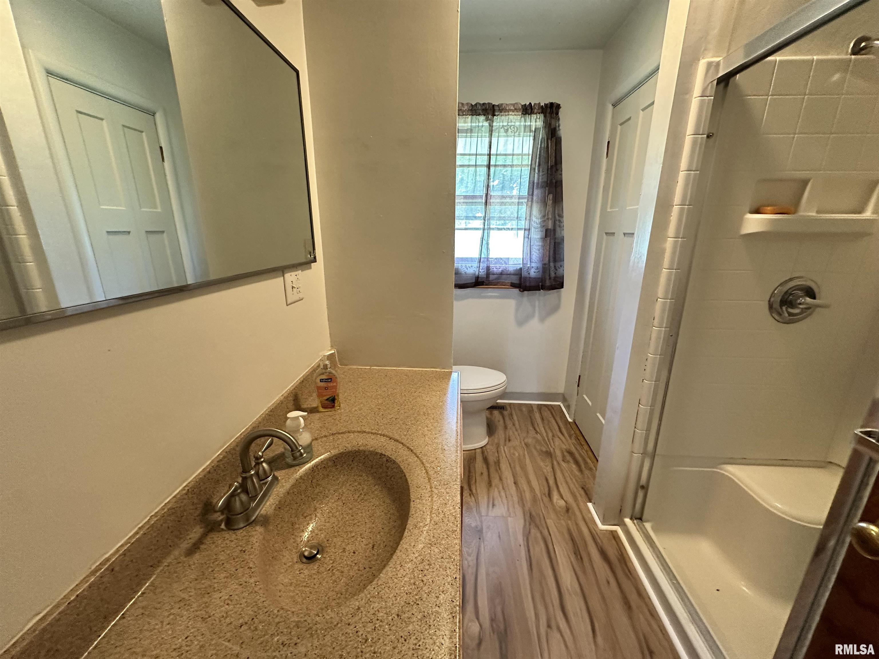 2401 Springfield Road East Peoria, IL 61611 - Photo 21 of 27 Gallery Image 21