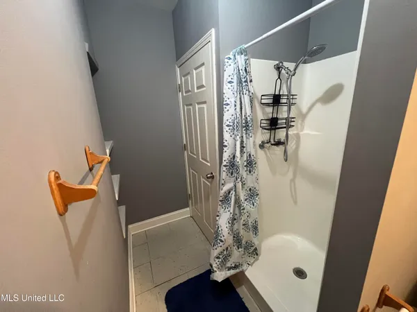 $1,400 | 100 Elizabeth Street, Unit C, Picayune, MS 39466