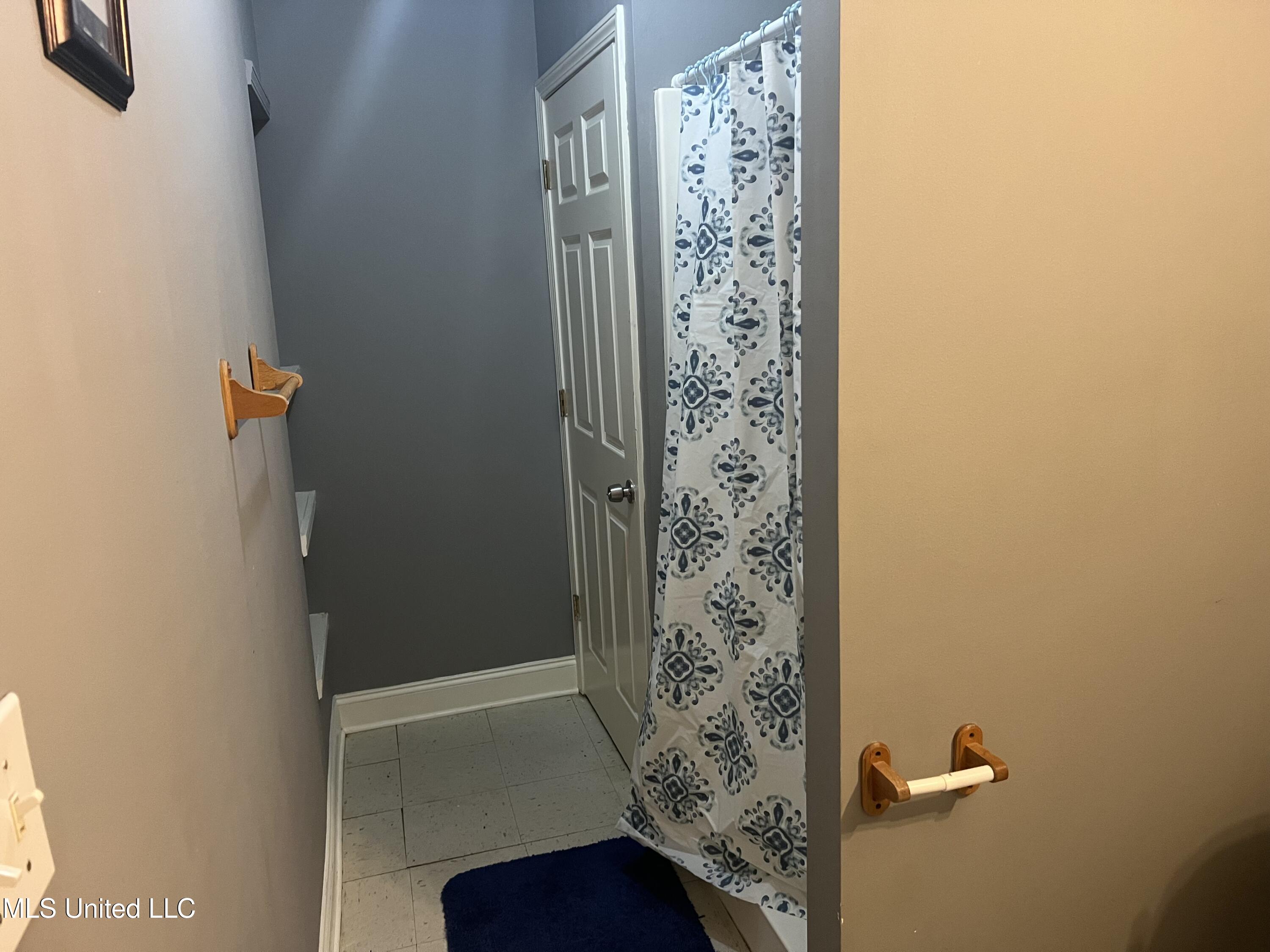 100 Elizabeth Street, Unit C Picayune, MS 39466 - Photo 8 of 20 Photo Nov 11 2025, 1 41 09 PM