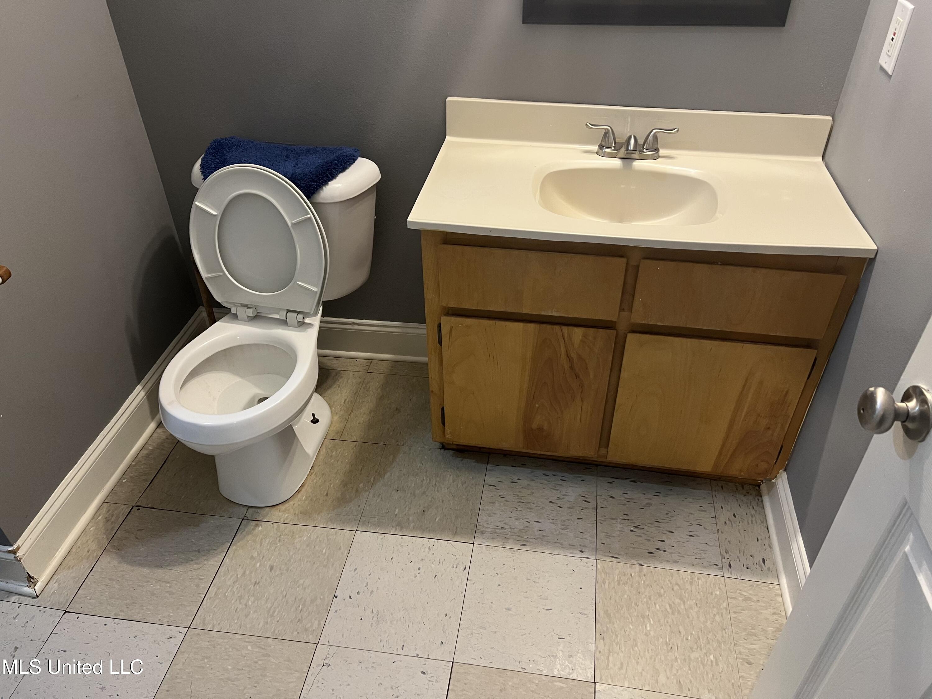 100 Elizabeth Street, Unit C Picayune, MS 39466 - Photo 9 of 20 Photo Nov 11 2025, 1 41 15 PM