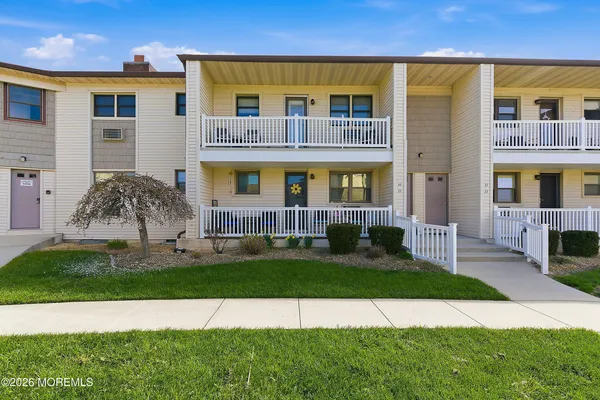 $454,900 | 35 Wharfside Drive, Monmouth Beach, NJ 07750