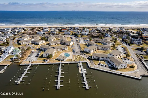 $454,900 | 35 Wharfside Drive, Monmouth Beach, NJ 07750