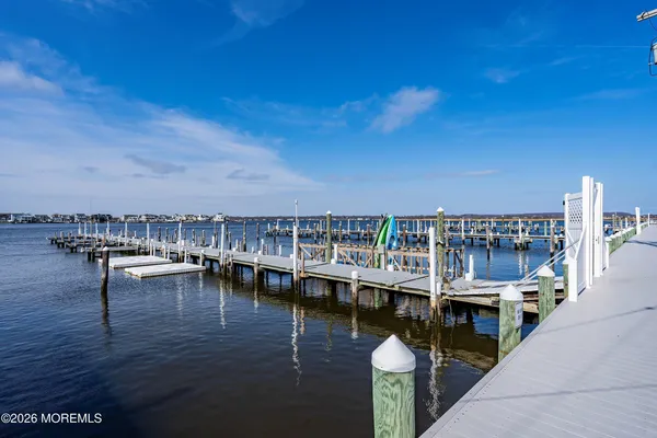 $454,900 | 35 Wharfside Drive, Monmouth Beach, NJ 07750