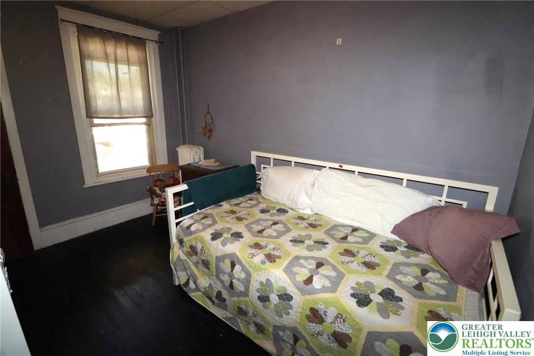 441 Franklin Avenue Palmerton, PA 18071 - Photo 20 of 31 a bedroom with a bed and a window