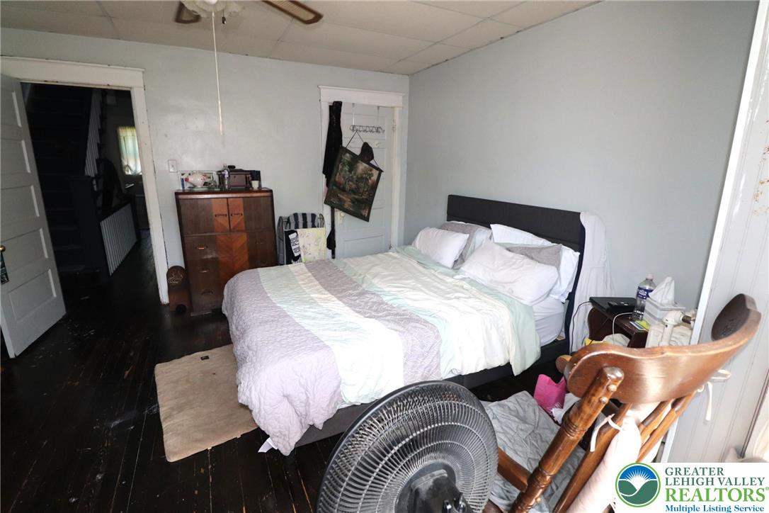 441 Franklin Avenue Palmerton, PA 18071 - Photo 22 of 31 a bedroom with bed and a window