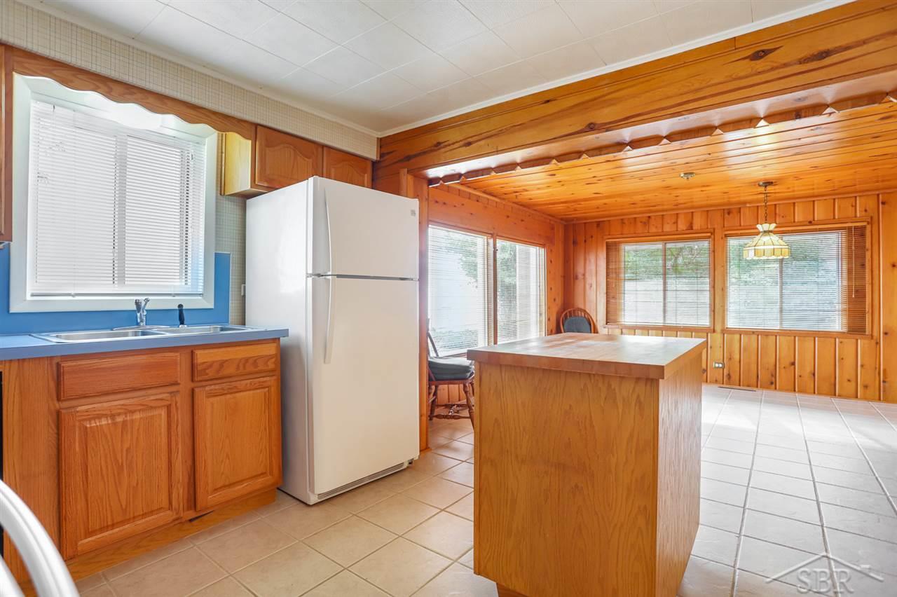 989 South Linwood Beach Road Linwood, MI 48634 - Photo 16 of 46 50026655-15.JPG
