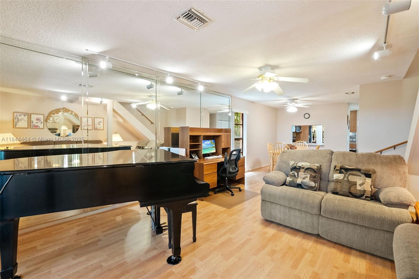 10946 West Sample Road, Unit G1 Coral Springs, FL 33065 - Photo 8 of 25 Gallery Image 8