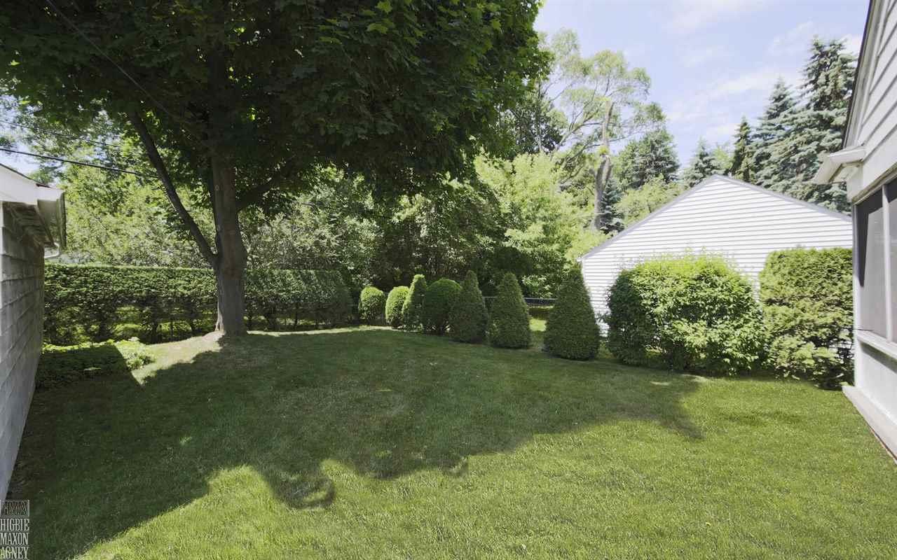 85 Vernier Road Grosse Pointe, MI 48236 - Photo 29 of 31