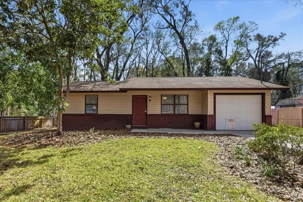 $219,900 | 11907 Northwest 147 Place, Alachua, FL 32615