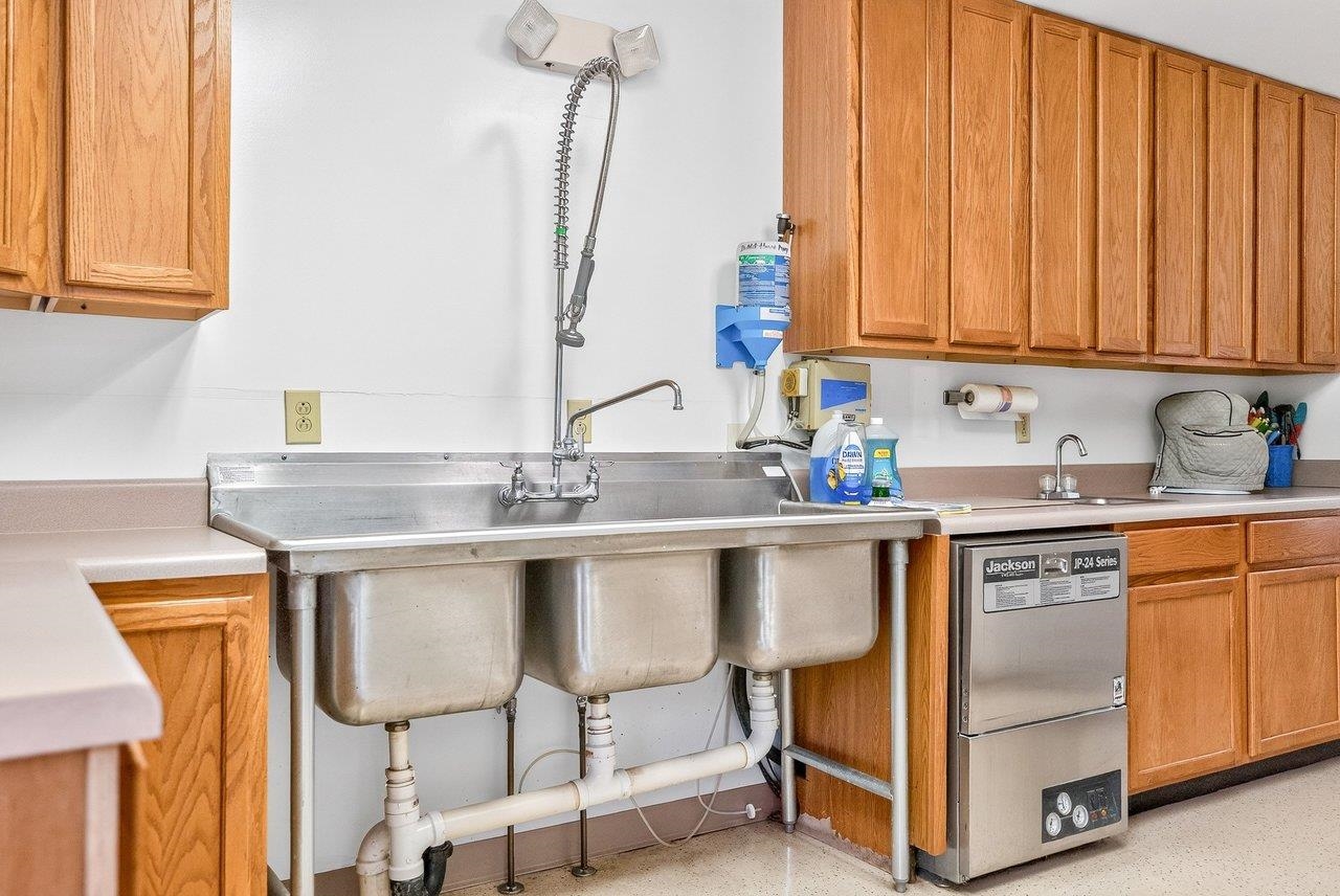 204 Gambill Road Franklin, WV 26807 - Photo 9 of 75