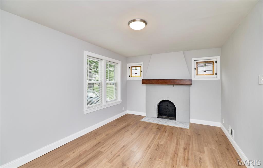 627 Bermuda Drive St. Louis, MO 63121 - Photo 12 of 29