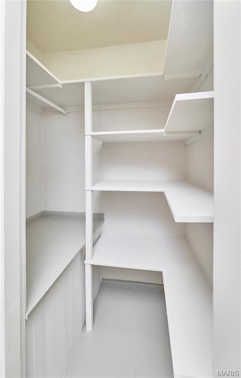 627 Bermuda Drive St. Louis, MO 63121 - Photo 22 of 29