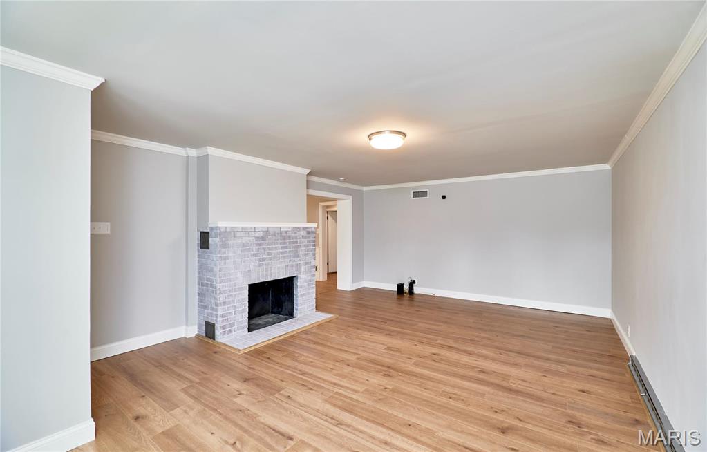 627 Bermuda Drive St. Louis, MO 63121 - Photo 9 of 29