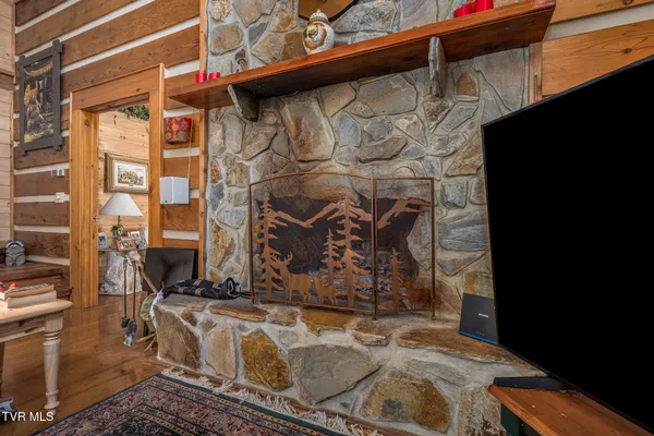 $615,000 | 254 Ivy Wood Lane, Mountain City, TN 37683