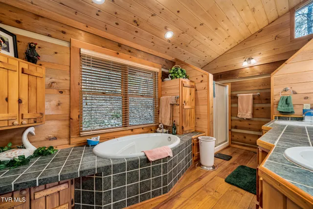 $625,000 | 254 Ivy Wood Lane, Mountain City, TN 37683