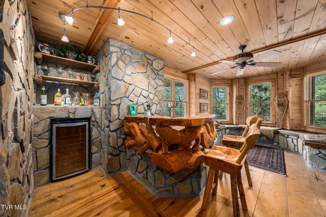 $625,000 | 254 Ivy Wood Lane, Mountain City, TN 37683