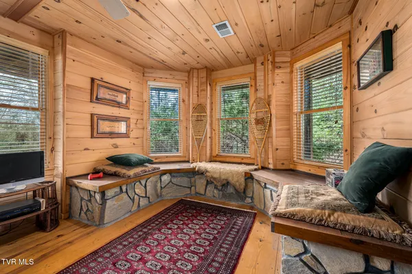 $615,000 | 254 Ivy Wood Lane, Mountain City, TN 37683