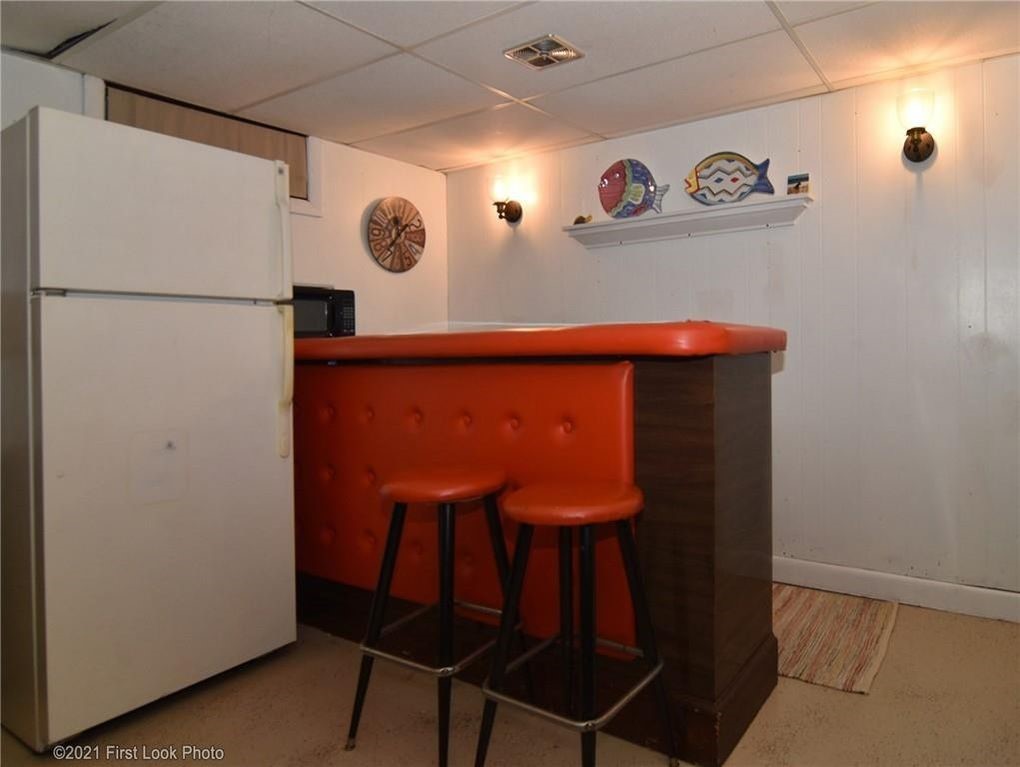 855 Stafford Road Tiverton, RI 02878 - Photo 15 of 29 Gallery Image 15