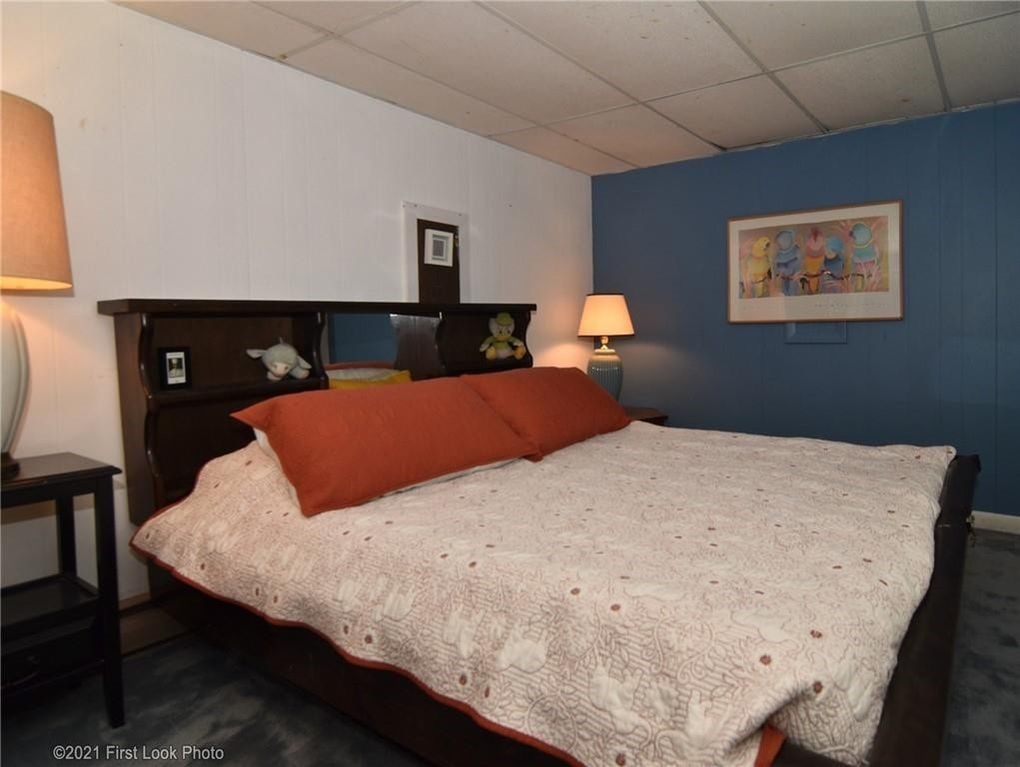 855 Stafford Road Tiverton, RI 02878 - Photo 24 of 29 Gallery Image 24