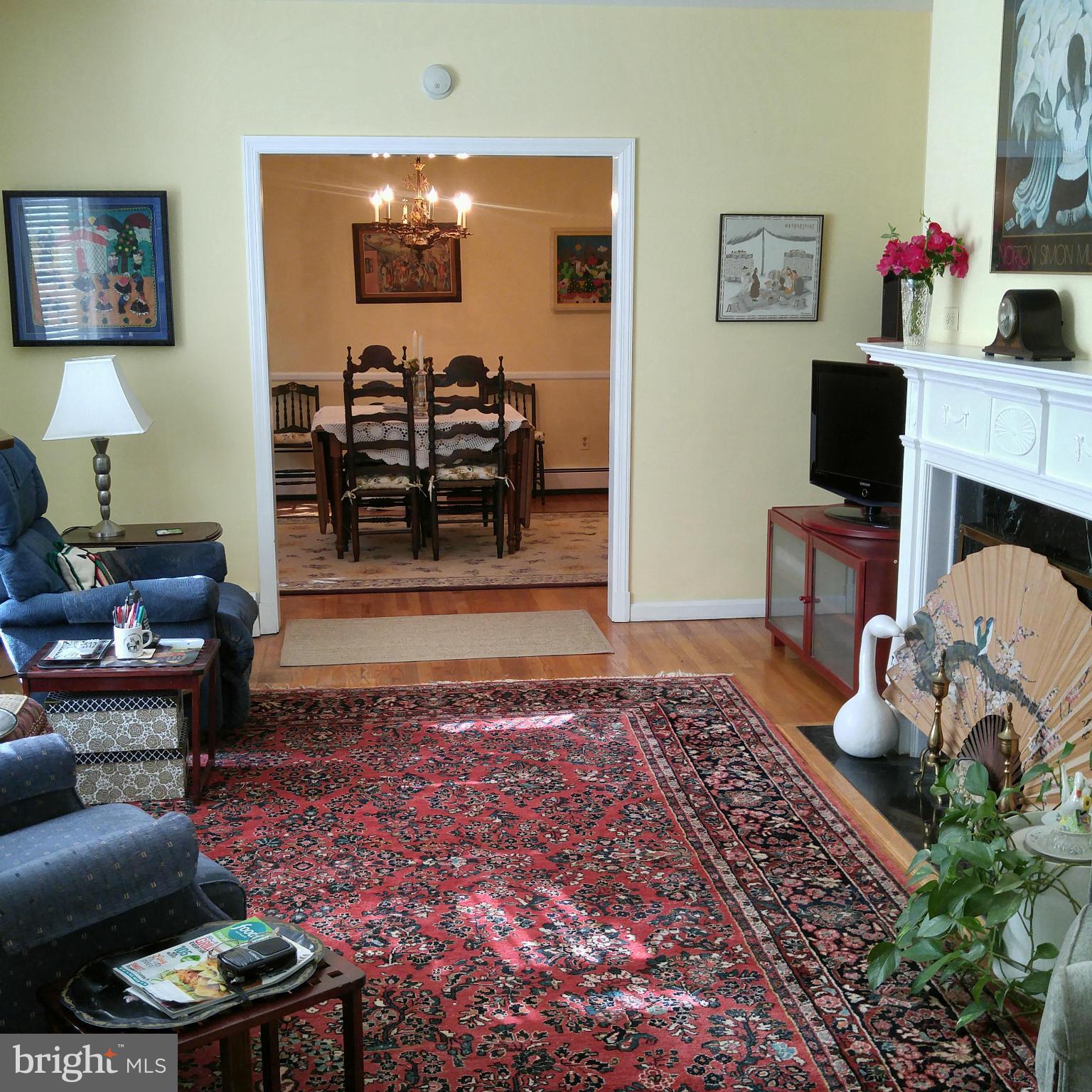 6209 Tramore Road Baltimore, MD 21214 - Photo 5 of 29 Living Room