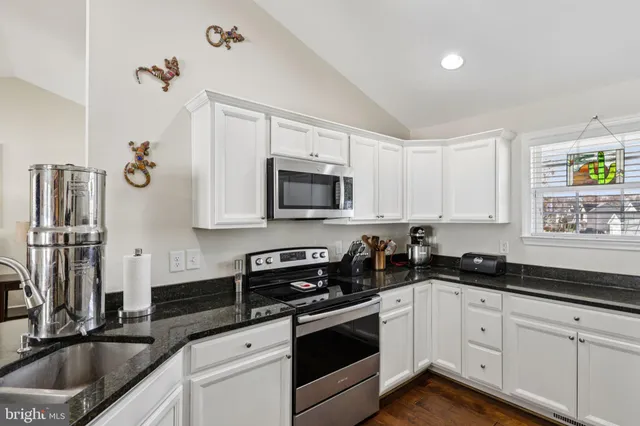 $399,900 | 268 Shannon Court, Inwood, WV 25428