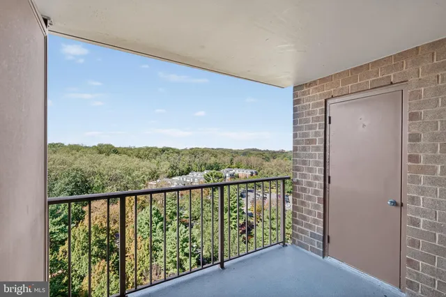 a view of balcony with city view