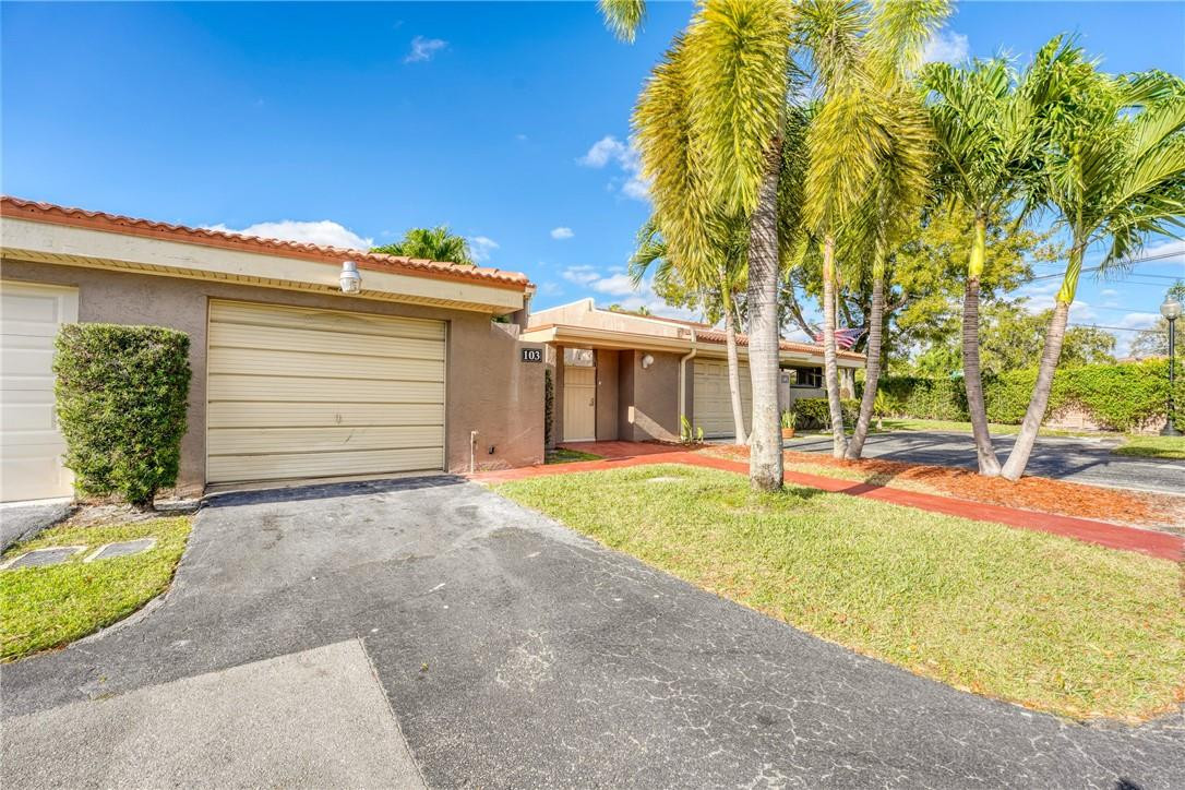 103 St Andrews Road Hollywood, FL 33021 - Photo 7 of 40 Photo 7