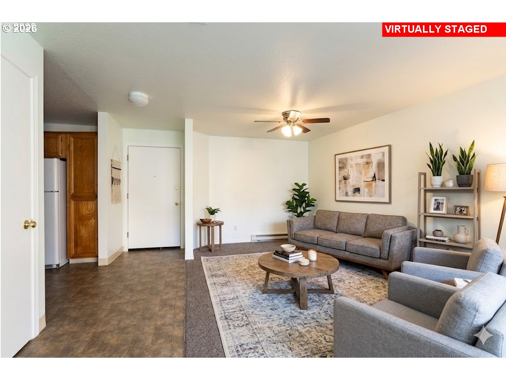 8720 Southwest Tualatin Road, Unit 206 Tualatin, OR 97062 - Photo 4 of 48