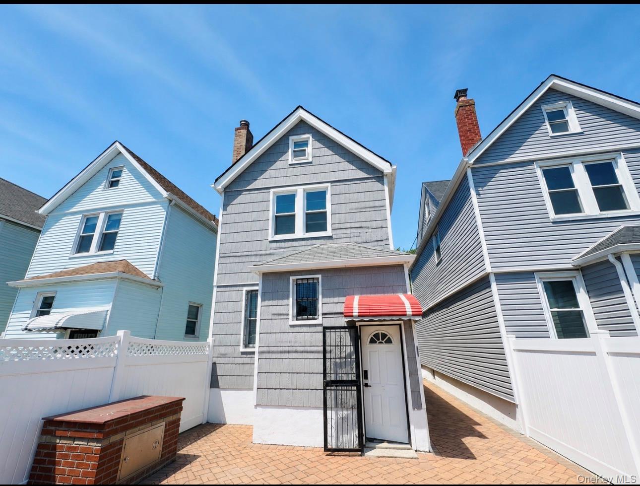 62-20 80th Road Queens, NY 11385 - Photo 17 of 21