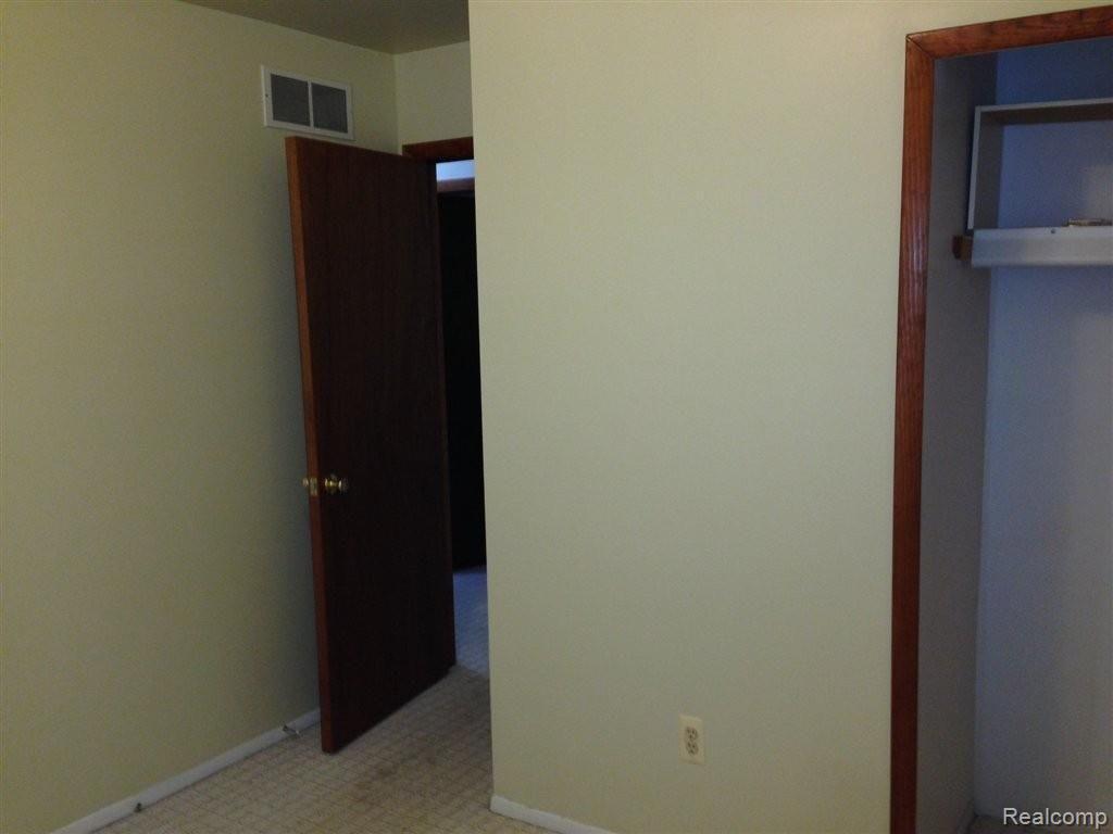 56100 Hayes Road Macomb, MI 48042 - Photo 20 of 30 IMG_0910.JPG