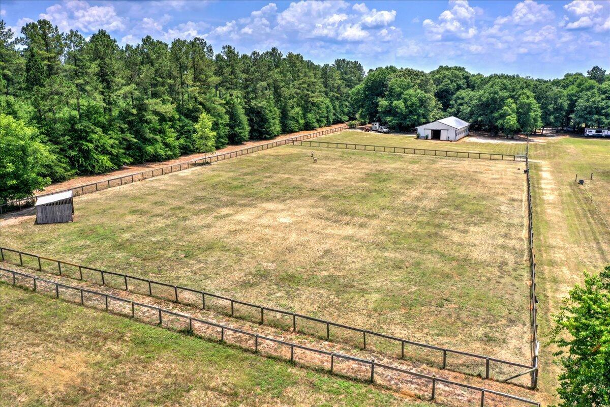 1869 Surrey Race Road Springfield, SC 29146 - Photo 13 of 33