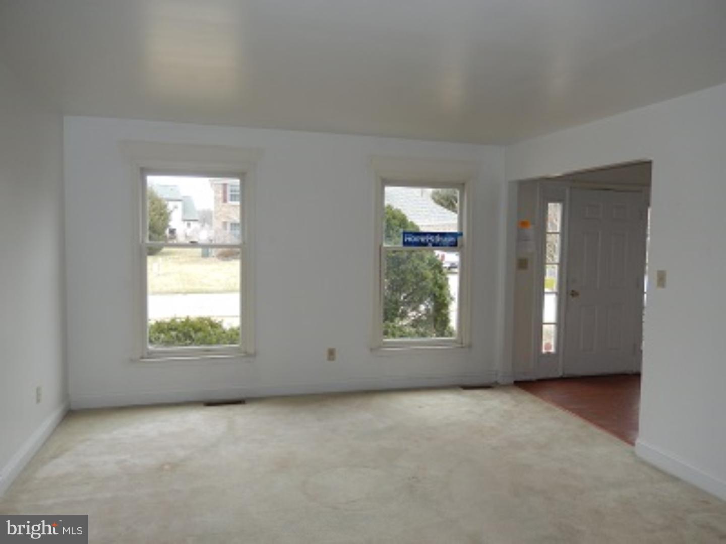 205 West Silver Fox Road Newark, DE 19702 - Photo 4 of 19 Gallery Image 4