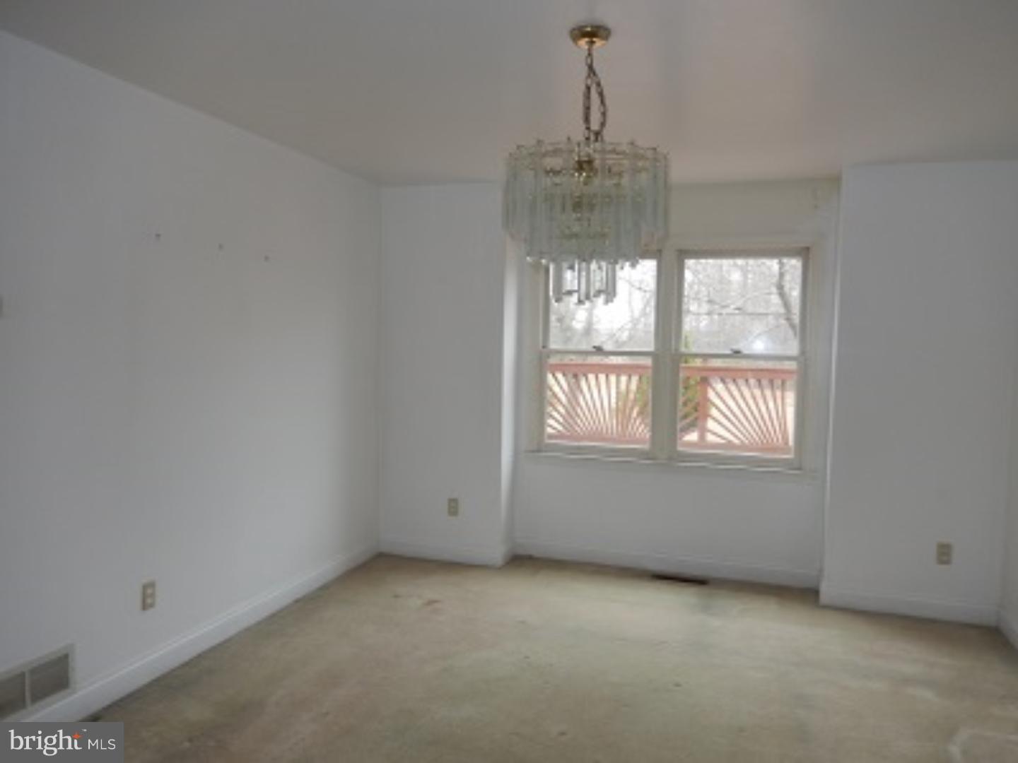 205 West Silver Fox Road Newark, DE 19702 - Photo 5 of 19 Gallery Image 5