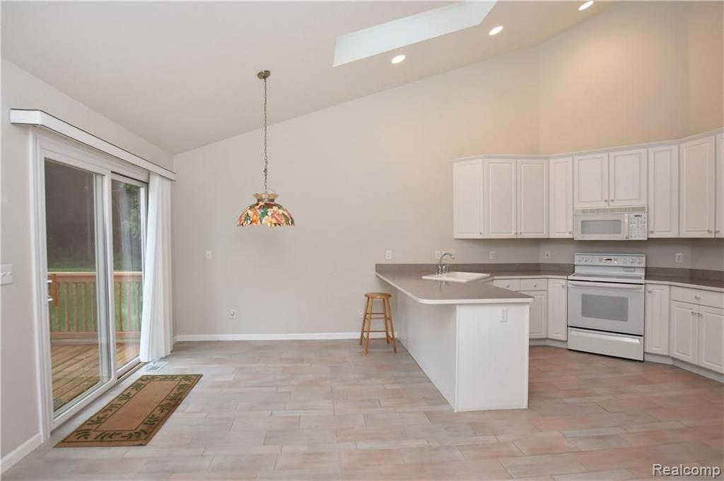 3375 Henley Court Rochester Hills, MI 48309 - Photo 12 of 31